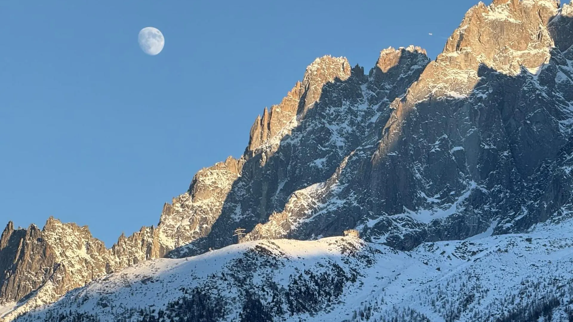 Apartment Annapurna, Alpes Travel, Les Houches, Sleeps 5 France