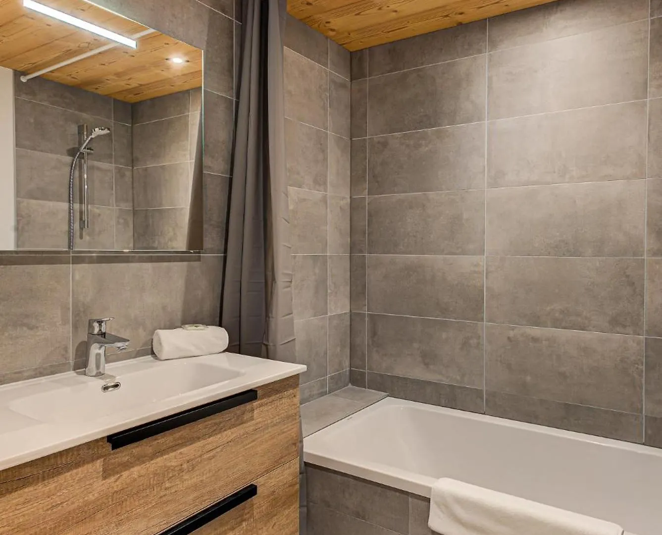 Apartment Annapurna, Alpes Travel, Les Houches, Sleeps 5